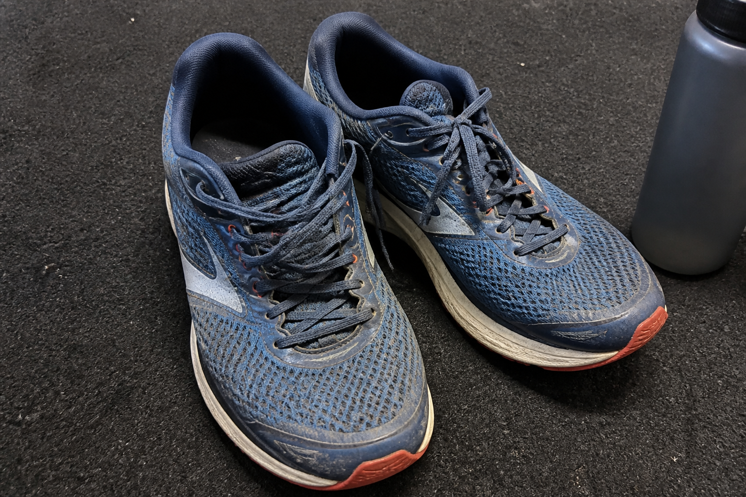 Walking shoes and everyday routines supporting weight maintenance