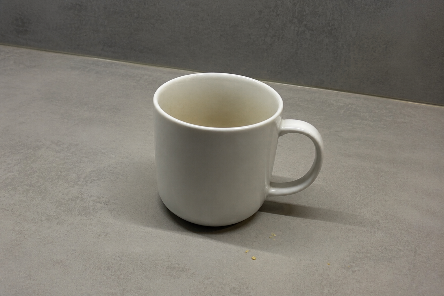 A tired early morning in an ordinary Nordic kitchen